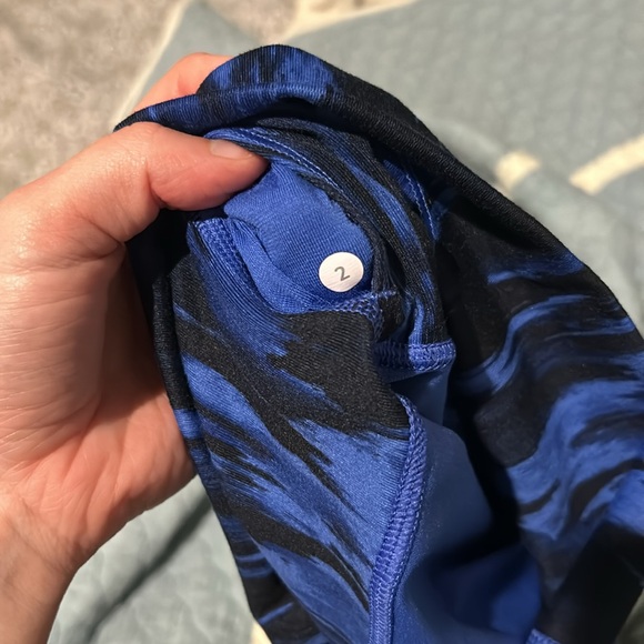 Lululemon 7/8 legging (like new!) - Picture 4 of 4